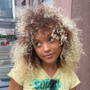 Meet your Posher, Symone